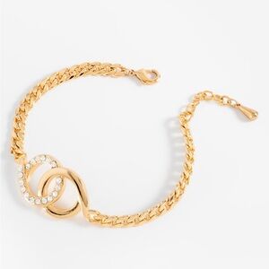 Elegant Gold Bracelet with Crystal Accents